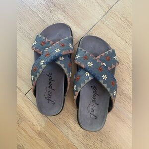 Free People Wildflower Crossband Sandals NEW sz36
